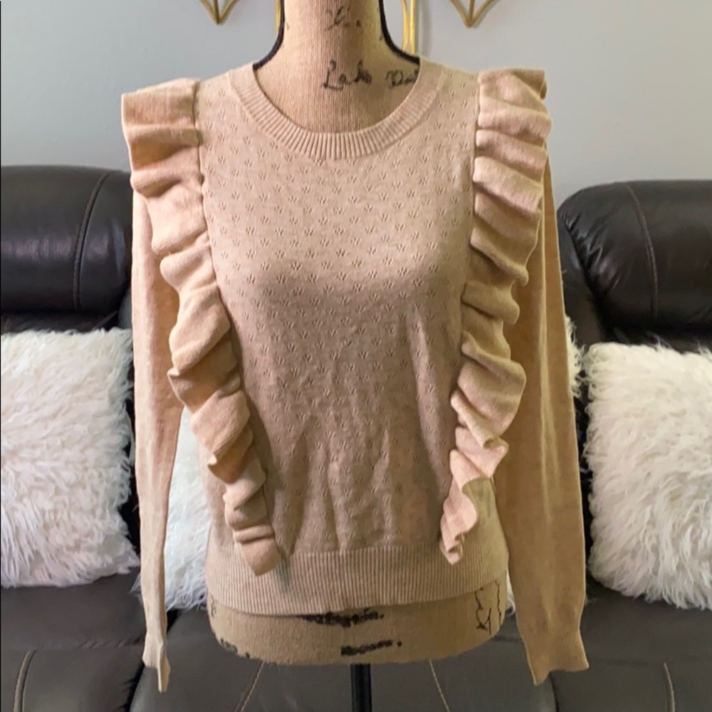 Super cute sugar+lips top